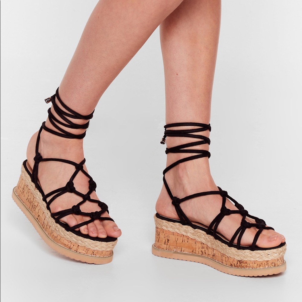 Black Wedges